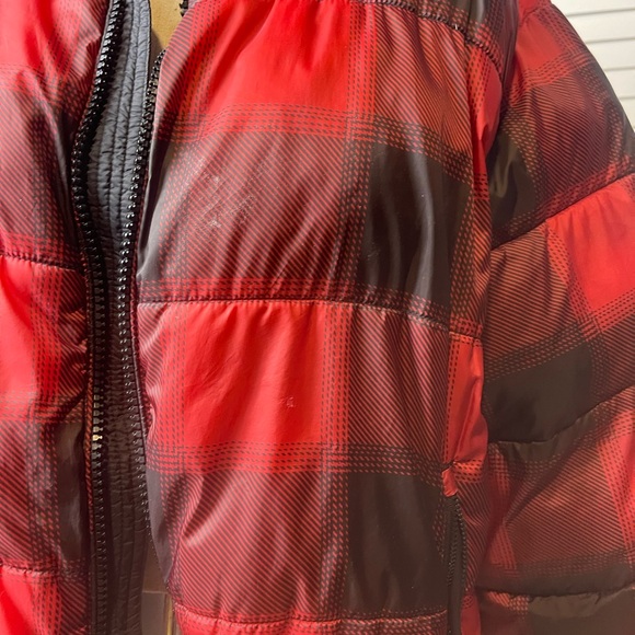 Old Navy Red and Black Plaid Puffer Jacket size L - Picture 2 of 6